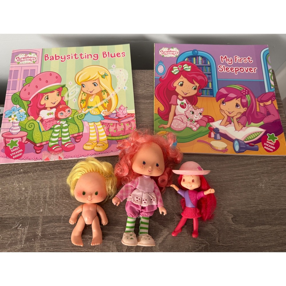 Vintage Strawberry Shortcake Doll Lot & Books softcover 5pc